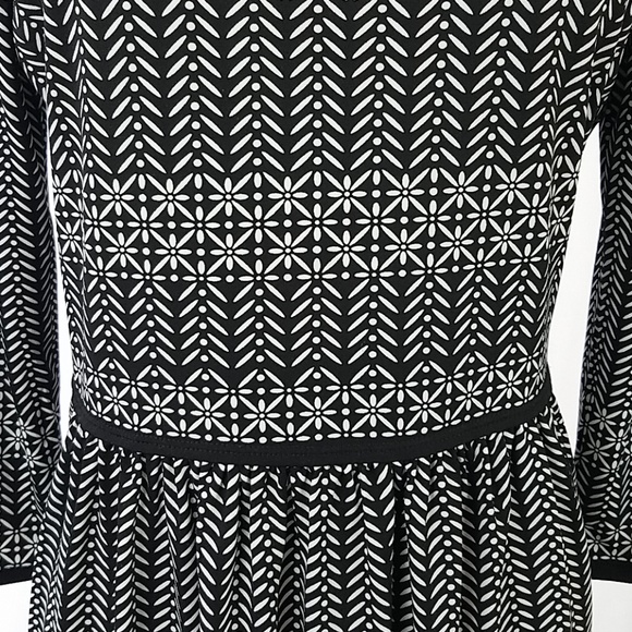 Max Studio Long Sleeve Dress - Picture 5 of 7